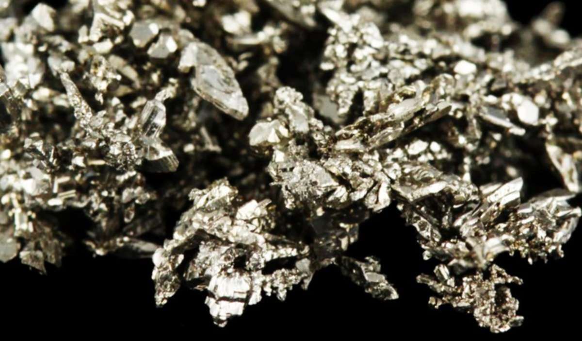 Титан (Titanium)