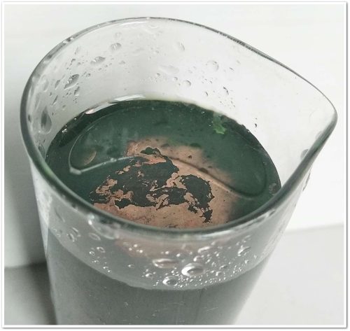 Само восстановленное золото из его солей (соединения золота)