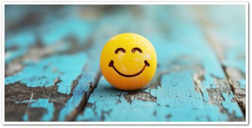 Радость эпитеты на примерах Радость эпитеты: Список самых популярных эпитетов к слову радость: безудержная, тихая, светлая, искренняя и пьянящая. Таблица с примерами прилагательных.